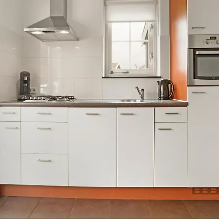 In Zuytland Buiten By The Water Simonshaven