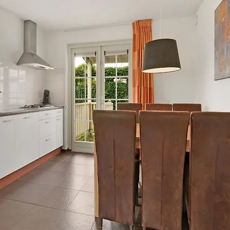 In Zuytland Buiten By The Water Tatil Evi Simonshaven