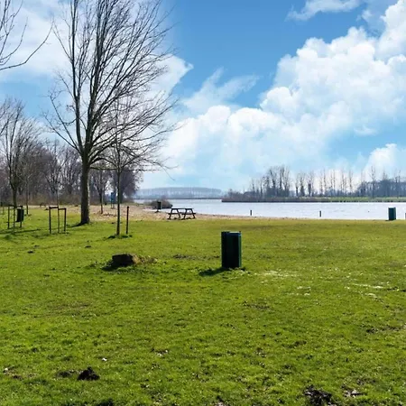 In Zuytland Buiten By The Water
