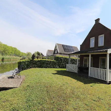 In Zuytland Buiten By The Water