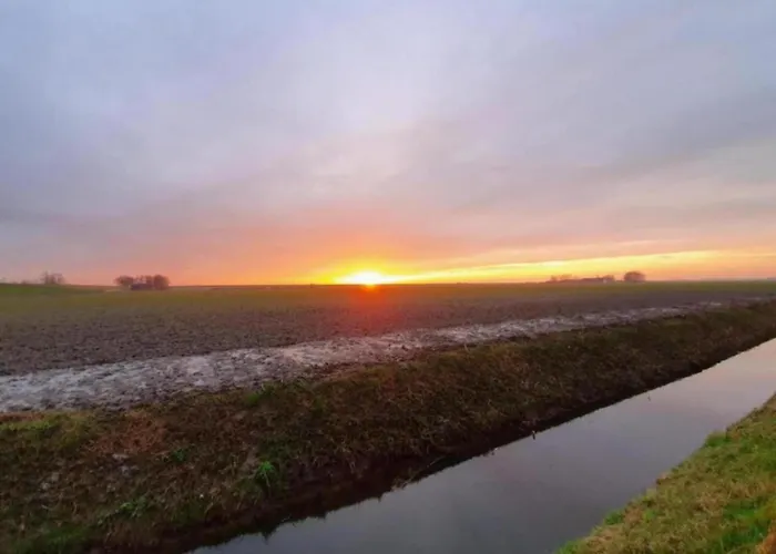 Holiday home In Zuytland Buiten By The Water Simonshaven
